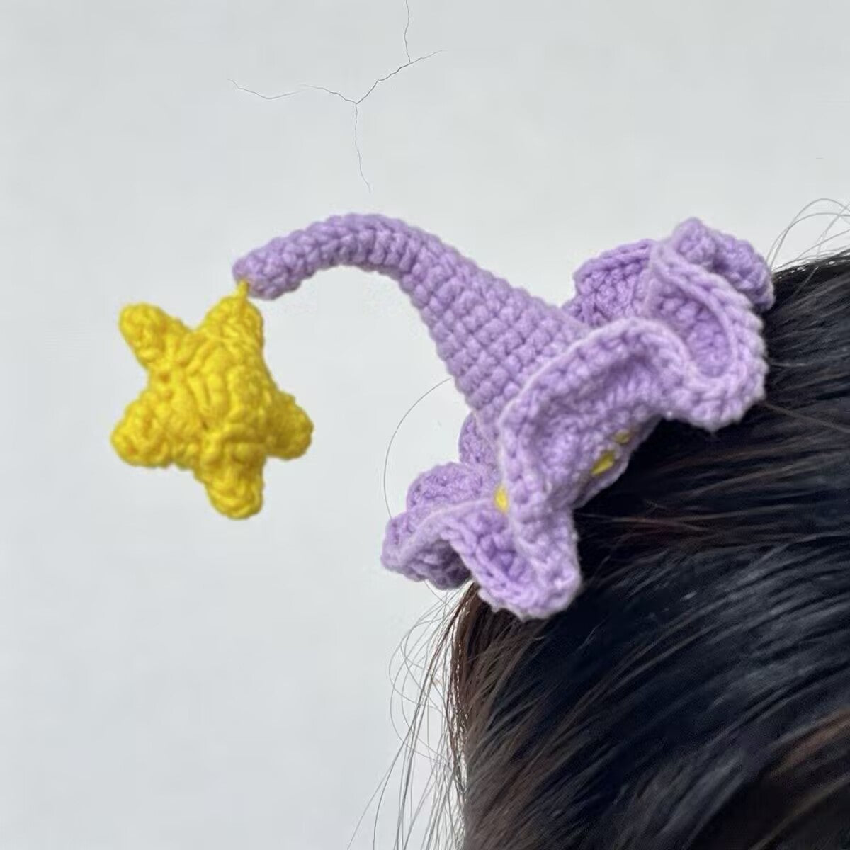 Handmade Crochet Wizard Hat Hair Clip, Cute Elf Hat Hair Barrette, Kawaii Amigurumi Hair Accessories for Girls