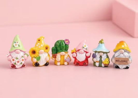 Cute Mini Gnome Figurines, Resin Dwarf Statue Set, Fairy Garden Tiny Gnomes Ornament, Home Desk Shelf Decor, Gift for Plant Lovers