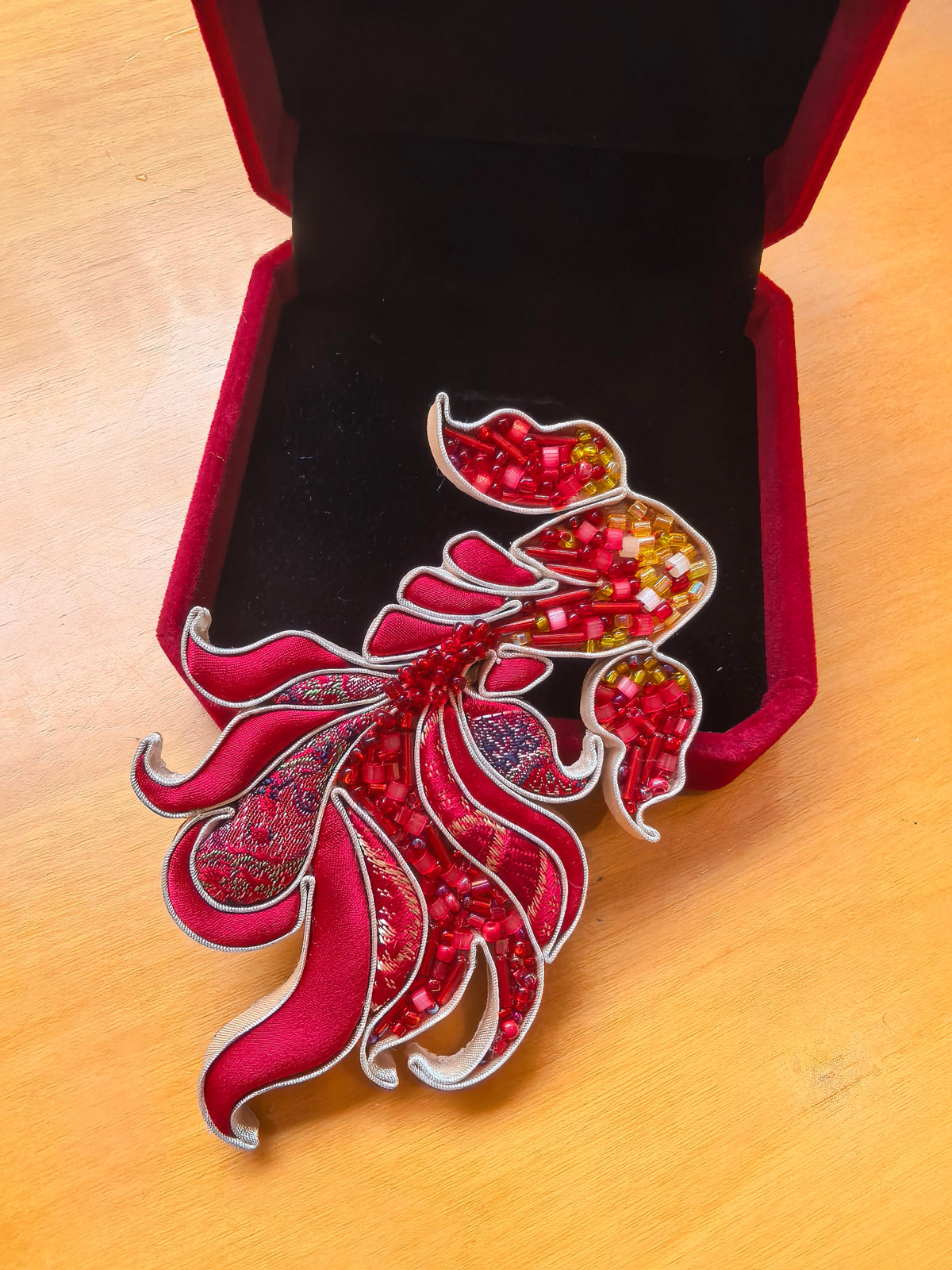 Traditional Chinese Song‑Brocade Brooch, Handmade Ethnic Vintage Brooch Pin for Women