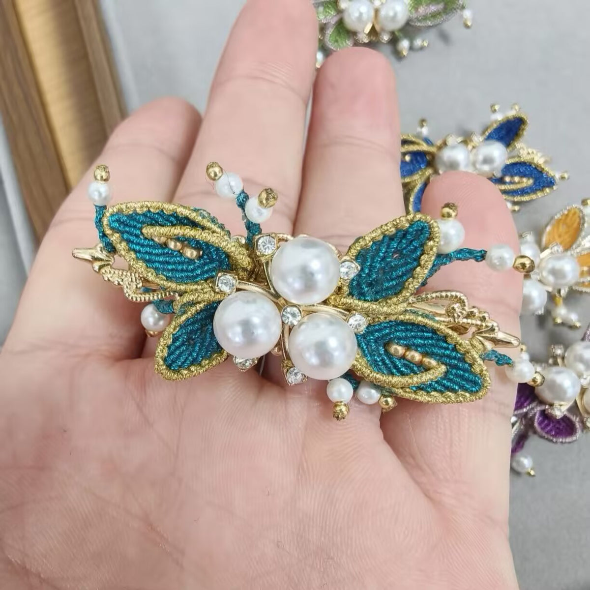 Handmade Wax Thread Woven Butterfly Pearl Hair Clip, Chinese Style Barrettes, Vintage Floral Hair Accessories for Hanfu Qipao, Gift for Women